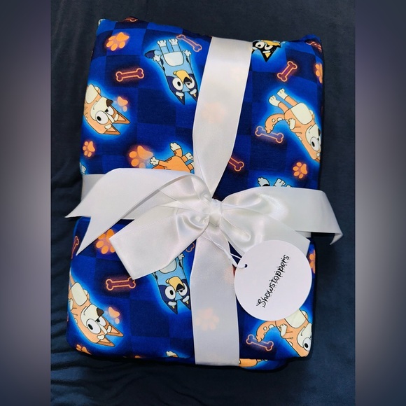 NIB Showstoppers Bamboo Blanket - Picture 2 of 3